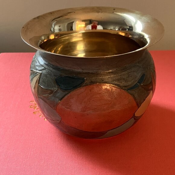 Vintage Little Brass Pot Embossed with Abstract Geometric Shapes - Picture 5 of 9